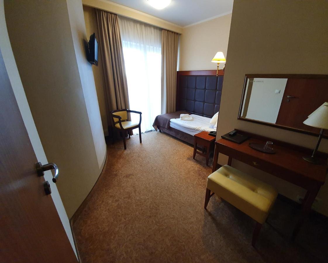 Hotel Gniecki Gdansk Przejazdowo Exterior foto